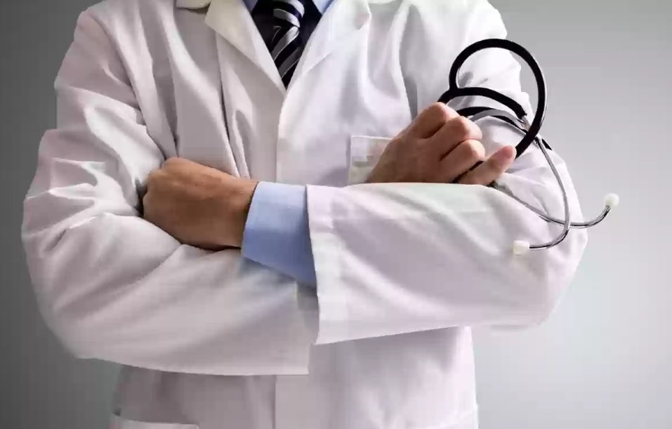طبيبات جلدية في مدينة الرياض