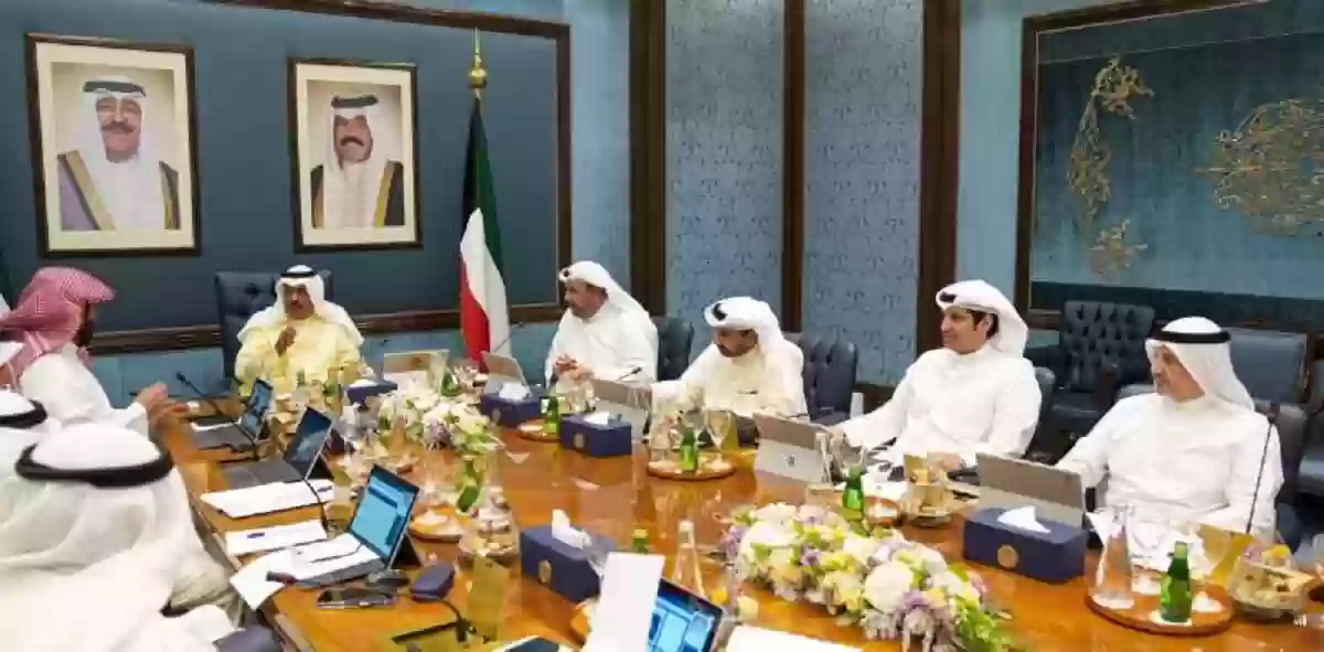 وزير المالية في الكويت يُكلف بتجهيز خطط لرفع مستوى المعيشة