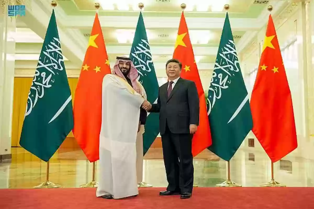 بالزي السعودي والمشاعر الحزينة.. سفير الصين يودع منصبه بكلمات مؤثرة