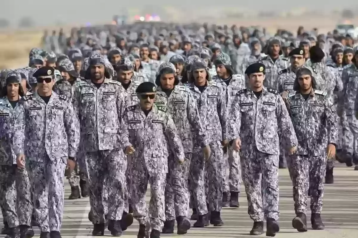كم مكافأة الطالب الضابط في السعودية؟ الحكومة تُحدد وتعلن عن التغييرات