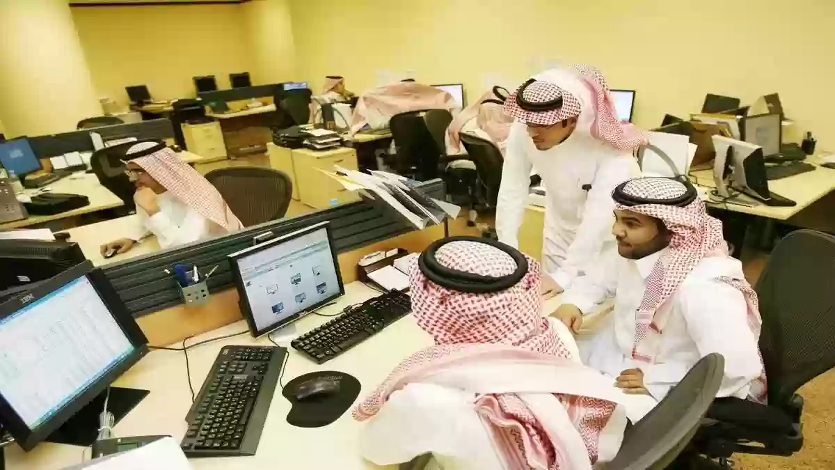 أبرز ضوابط العمل خارج أوقات الدوام في السعودية 2024 وما هي أوقات الدوام الرسمية
