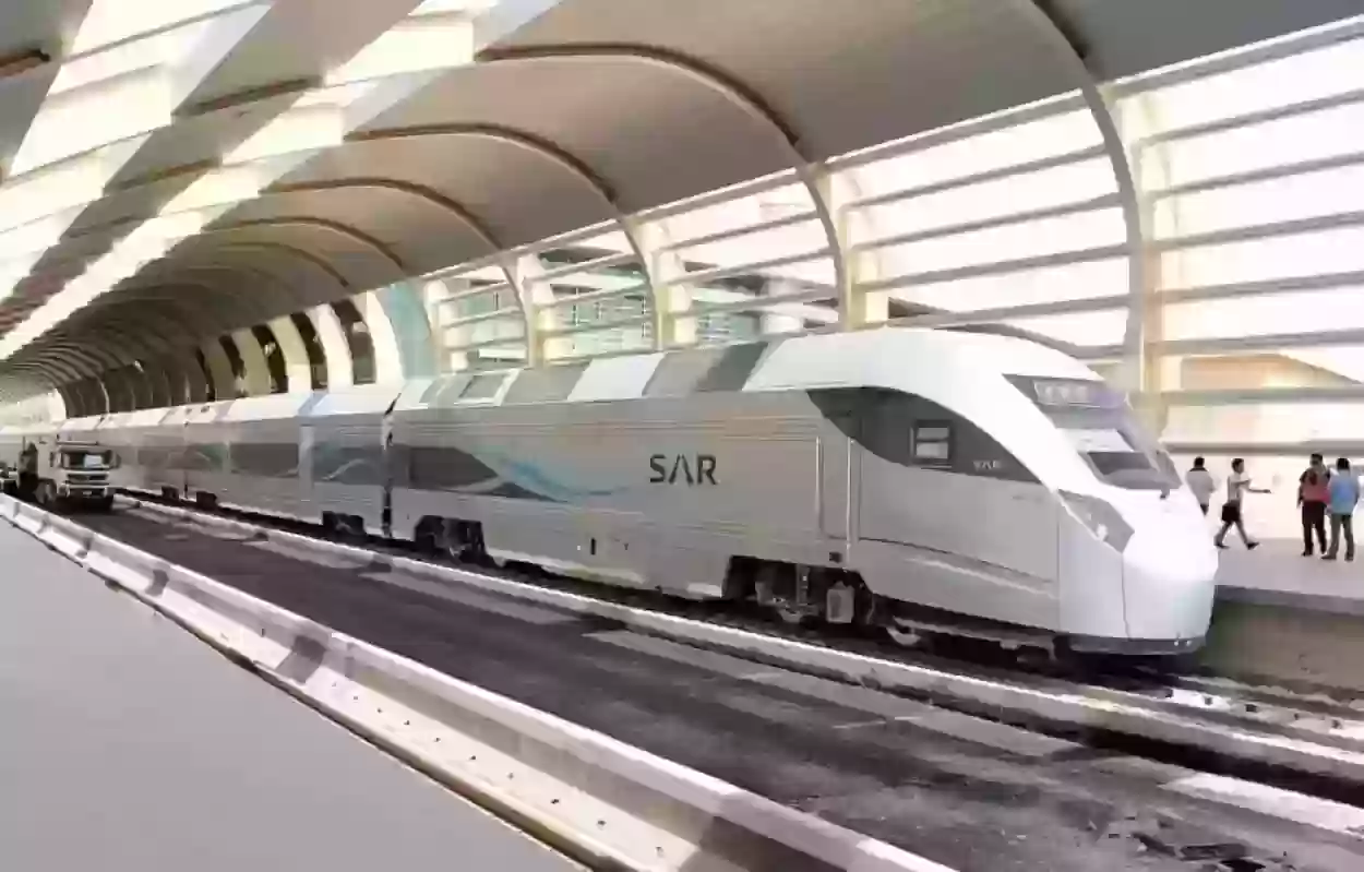 رابط وخطوات حجز تذاكر القطار من النت 2024 وما هي مميزات القطار السريع في السعودية