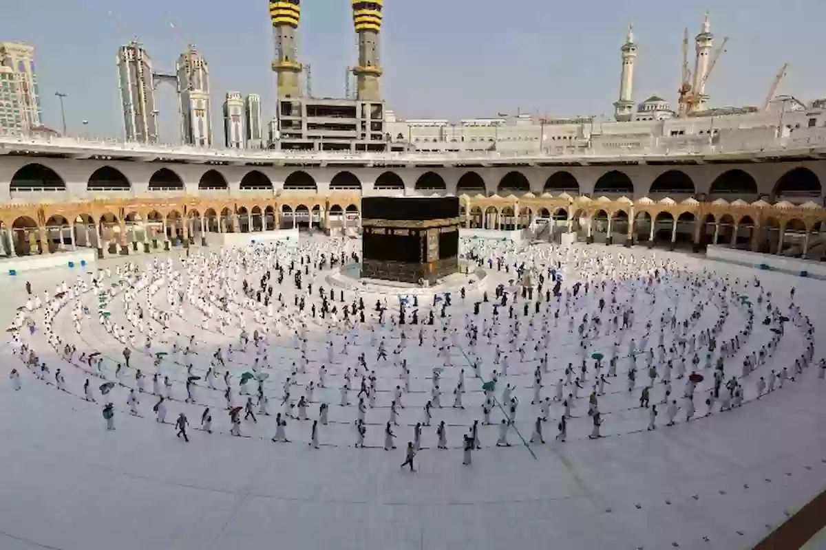 خطيب المسجد الحرام يكشف سبب اختصار خطبة الجمعة وتخفيف الصلاة بالفترة الحالية!!